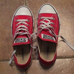 Plain red converse